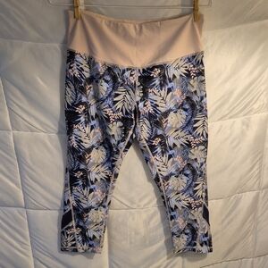 Crane Tropical Floral Print Capri Workout Leggings / Tights size M